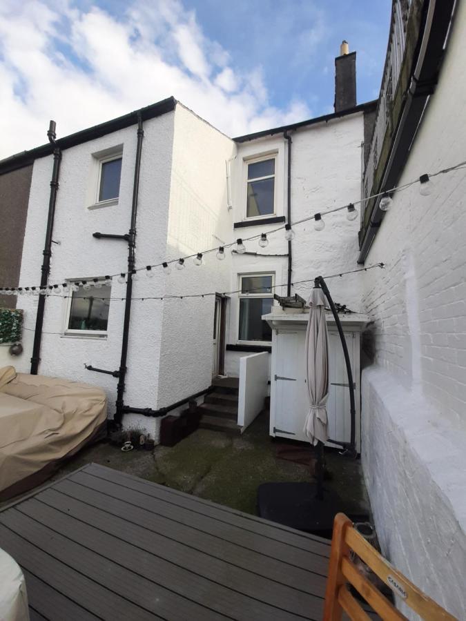 Stunning Riverside Town House With Views Ayrshire Girvan Exterior photo